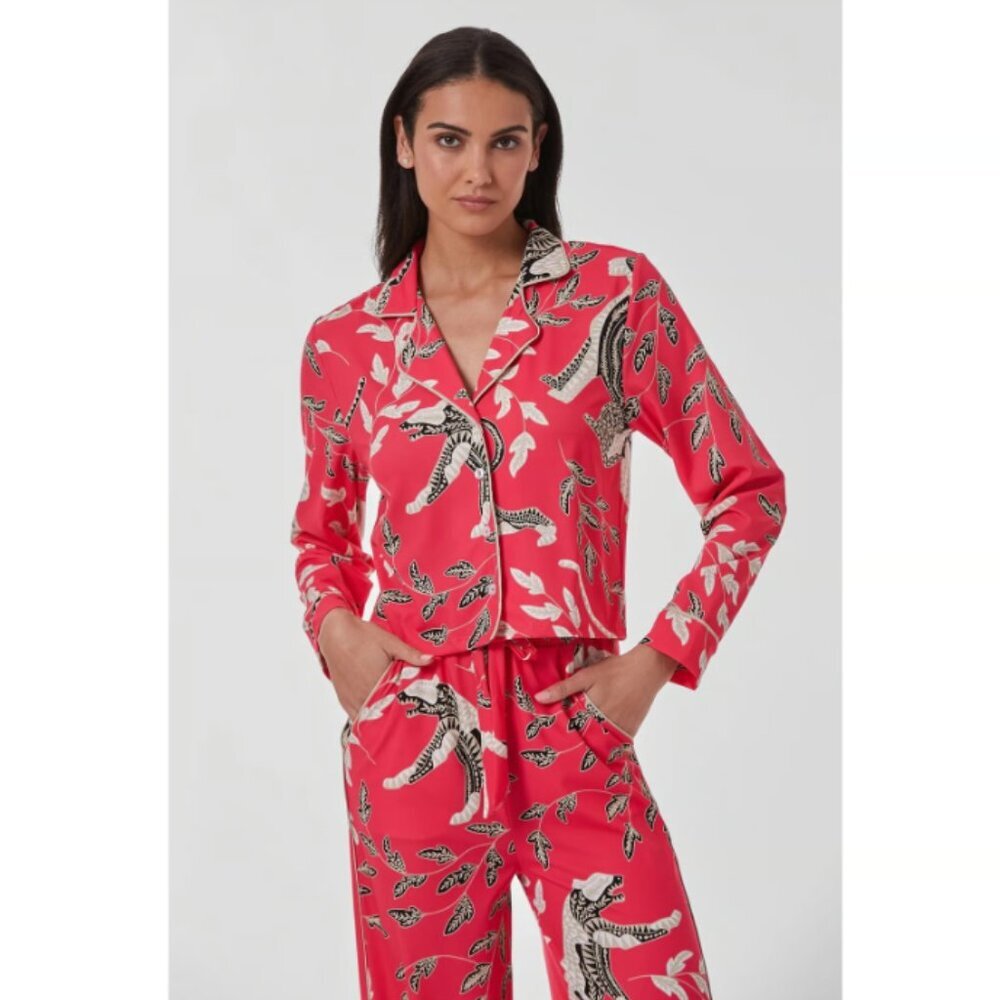NWT - Noli Pink and White Cheetah Print Collared Button-Up Shirt - Size M